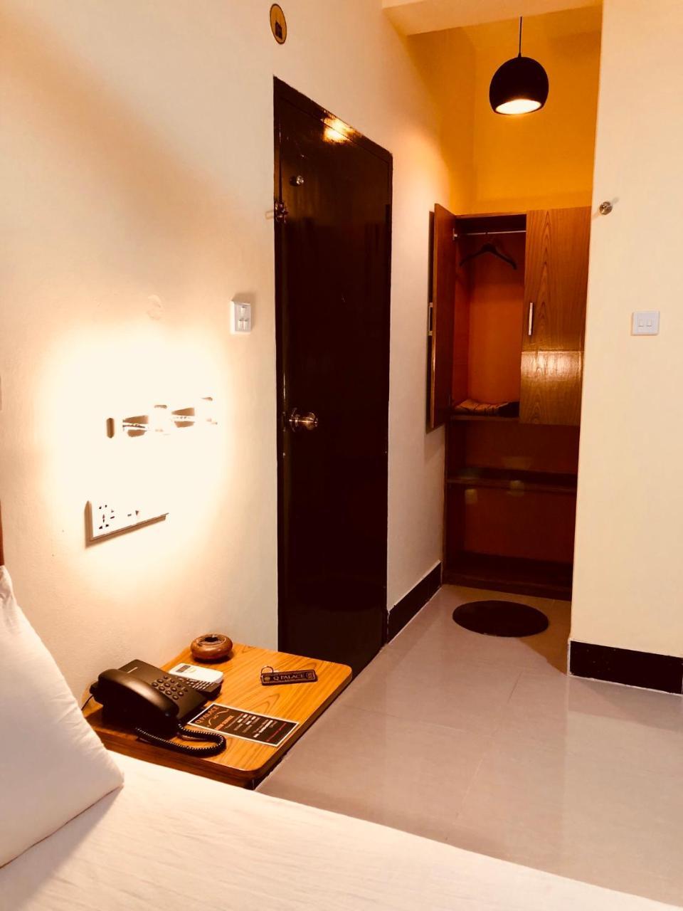 Hotel Q Palace Comilla Exterior foto